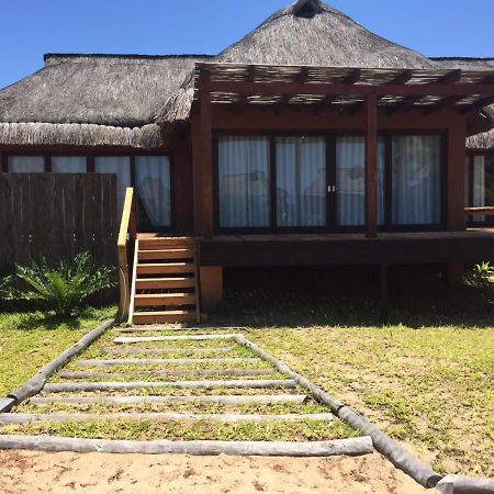 Eclectic Beach Retreat Cabo Nhamua Exteriör bild