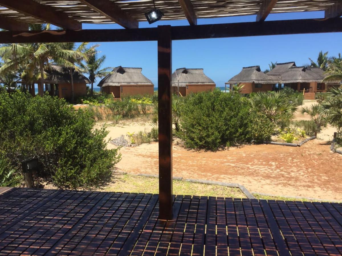 Eclectic Beach Retreat Cabo Nhamua Exteriör bild