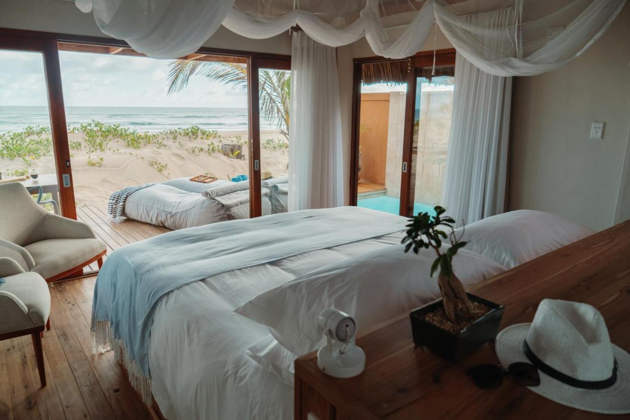Eclectic Beach Retreat Cabo Nhamua Exteriör bild